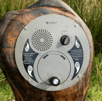 Example of a U-Turn Round sound station with oversized front panel, inserted into an existing installation.